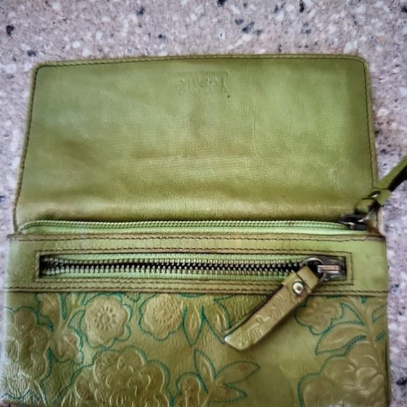 Fossil Leather Wallet - Picture 1 of 2